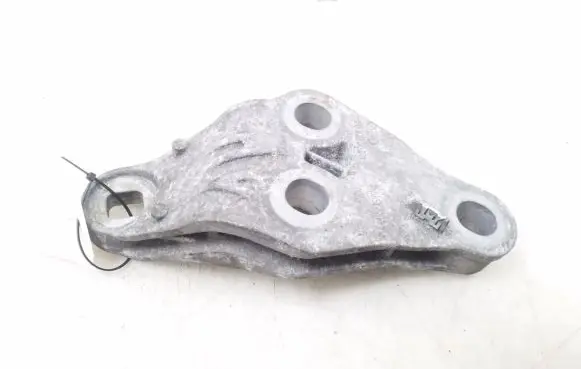Audi A8 S8 D2 4D Engine mounting bracket 4E0199603N