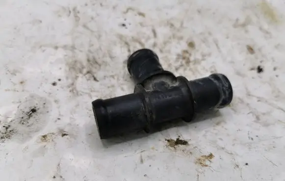 Land Rover Range Rover Sport L320 Engine coolant pipe/hose NOCODE