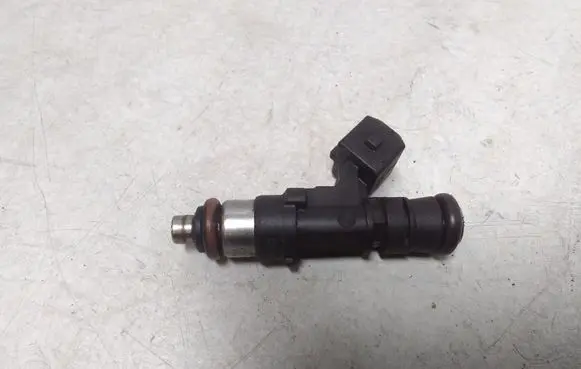 Chevrolet Epica Fuel injector 0280158097 05B110559