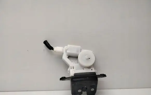 Nissan Qashqai Tailgate/trunk/boot lock/catch/latch 