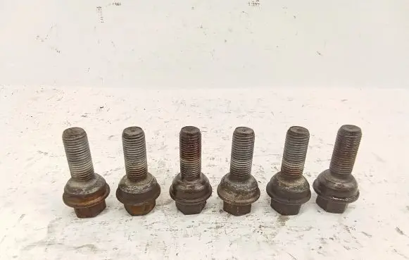 Volkswagen Crafter Nuts/bolts 