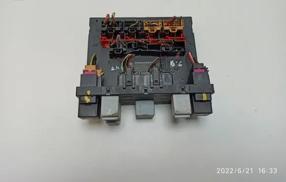 Volkswagen PASSAT B6 Comfort/convenience module 3C8937049D