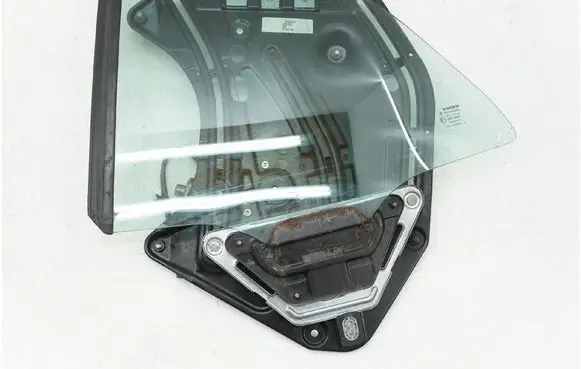 Volvo C70 Rear door window regulator with motor 8626972