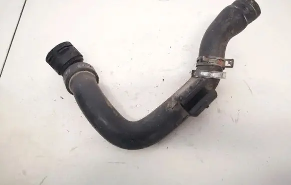 Volkswagen PASSAT B5.5 Engine coolant pipe/hose 8d0121101ad