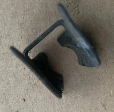 Jaguar XJ X308 Fuel Injector clamp holder