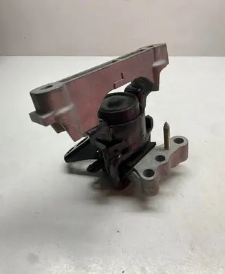 Toyota RAV 4 (XA40) Gearbox mount