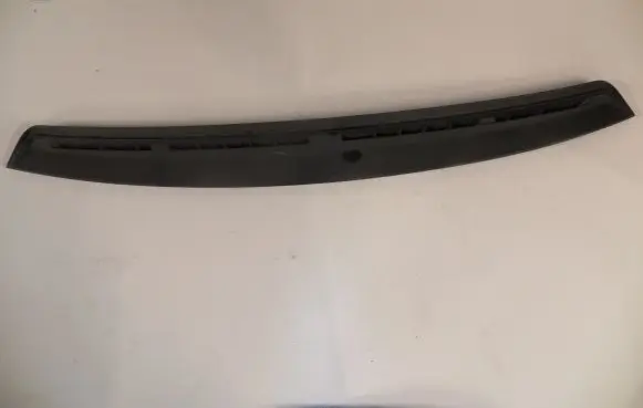 Iveco Daily 6th gen Wiper trim 5801824558 5801544547