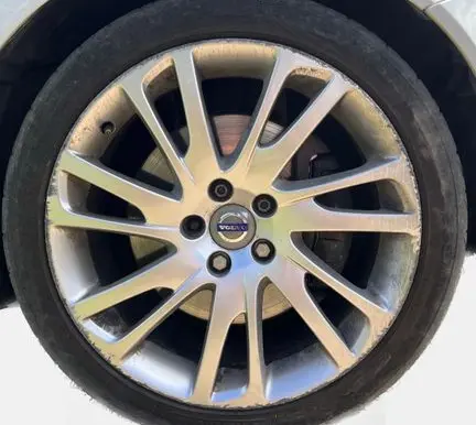 R18 alloy rim