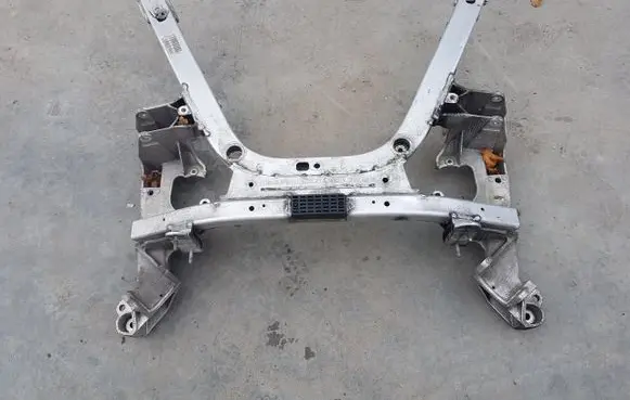 BMW 7 E65 E66 Front axle beam 