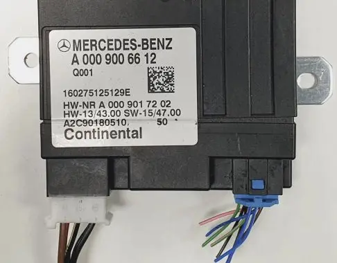 Mercedes-Benz GLC X253 C253 Fuel pump relay A0009006612