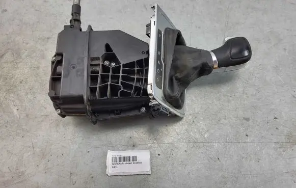 Volkswagen PASSAT CC Gear shifter/selector 3ab713025b