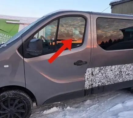Opel Vivaro Front door window glass four-door DOT39AS2M33 43R000464