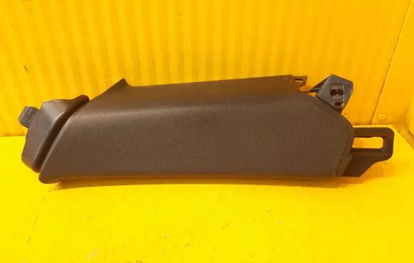 Porsche Macan (95B) (C) pillar trim 95B867288