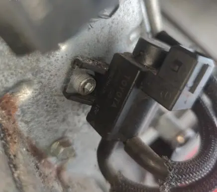 Lexus IS 220D-250-350 Turbo solenoid valve 258600r010 72828606