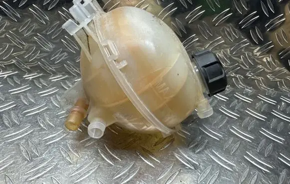 Peugeot Expert Coolant expansion tank/reservoir 9820083580