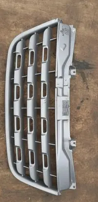 Renault Master III Front bumper upper radiator grill 623100256R