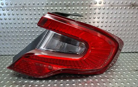 Fiat Tipo Rear/tail lights S27624083 51984487