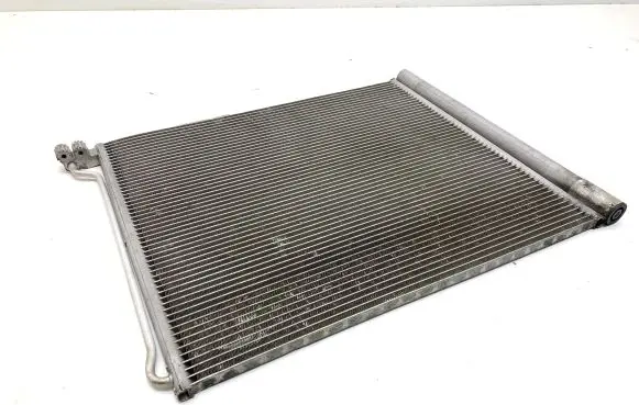 BMW X5 E70 Coolant radiator 9166098