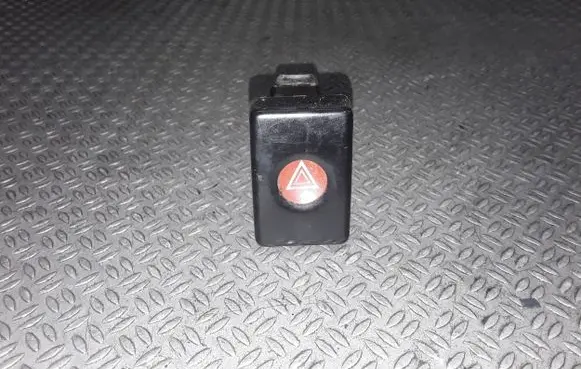 Dacia Logan I Hazard light switch