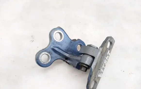 Volvo S60 Front door upper hinge 31402404