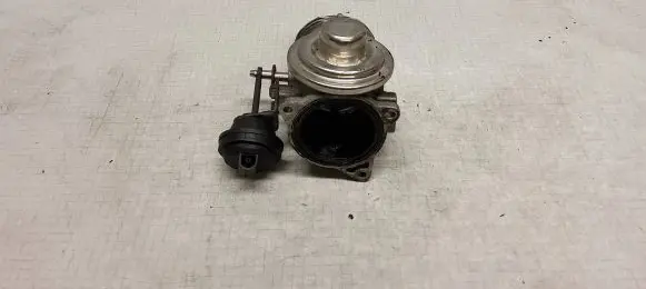 Volkswagen Transporter - Caravelle T5 Engine shut-off valve CH5200010