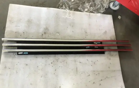 Audi Q5 SQ5 Door glass trim 8R0853284 8R0853284F