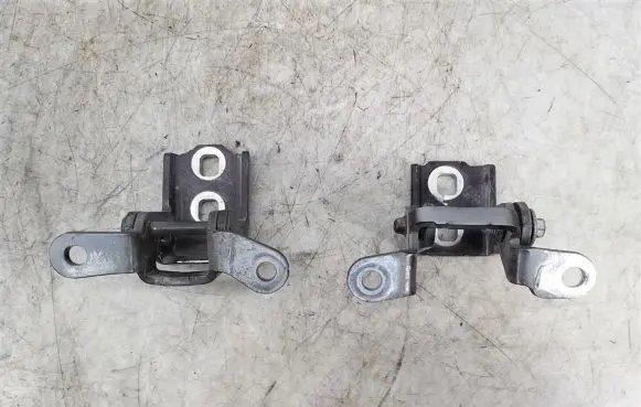 Opel Insignia A Rear door lower hinge