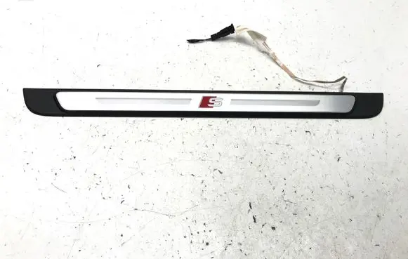 Audi A3 8Y Front sill (body part) 8Y0947417A