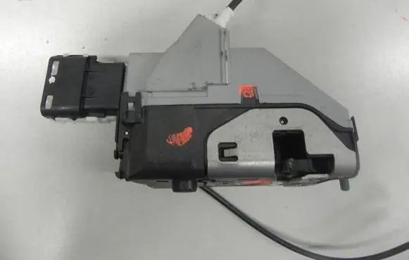 Peugeot 308 Rear door lock 9138Q8 9800617480