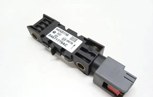 Jeep Grand Cherokee (WK) Airbag deployment crash/impact sensor 04671779AC 080705 4424201766