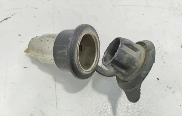 Volkswagen Sharan 12 V Socket (rear) 