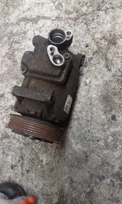 Volkswagen PASSAT B7 Air conditioning (A/C) compressor (pump) 5n0820803e