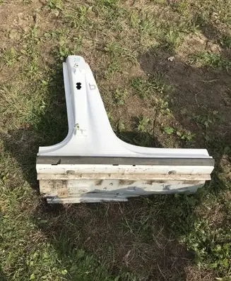 Audi Q2 - Pillar (middle) 