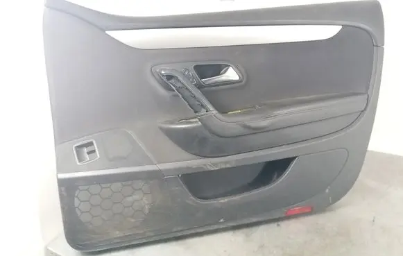 Volkswagen PASSAT CC Front door card panel trim 3C8867012