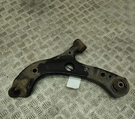 Toyota Prius (XW50) Front lower control arm/wishbone 4806947060