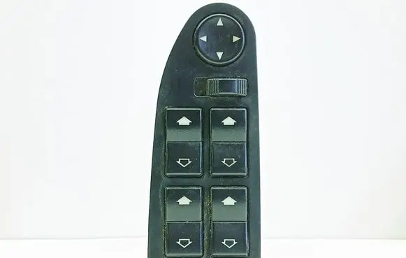 BMW 5 E39 Electric window control switch 6904306