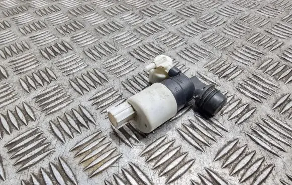 Ford C-MAX II Windscreen/windshield washer pump Bk2117k624ba Av6117k624aa
