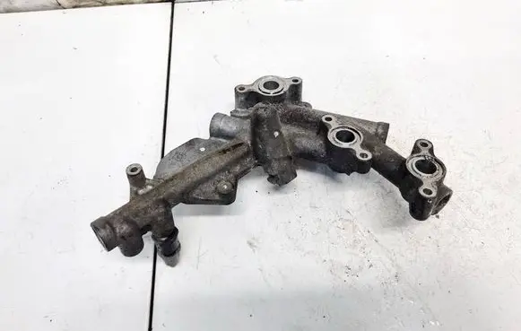 Toyota Auris 150 Engine oil radiator 