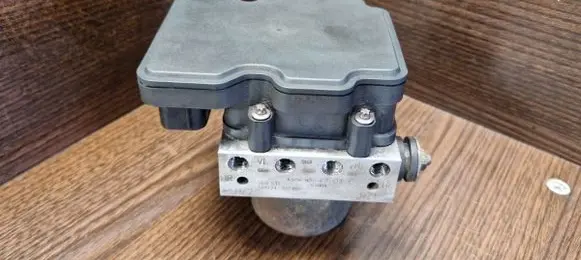Volkswagen Crafter ABS Pump A9069004701 0265956033