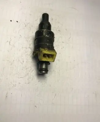 Mazda 626 Fuel injector 1955001330