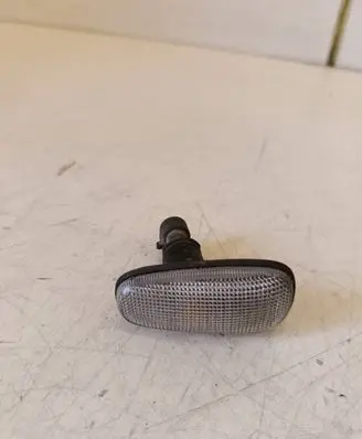 Opel Astra G Front fender indicator light 09133062