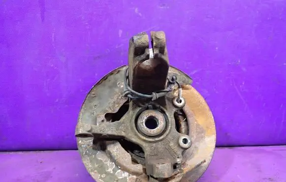 Volvo V50 Front wheel hub spindle knuckle