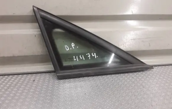 Seat Altea Front triangle window/glass 