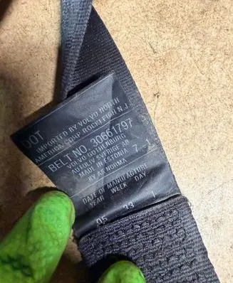 Volvo V50 Rear seatbelt 30661797