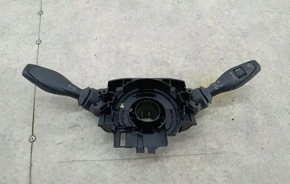 Ford Fiesta Wiper turn signal indicator stalk/switch 