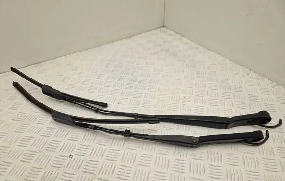 DS Automobiles 4 II Front wiper blade arm 9830976980 9830981980