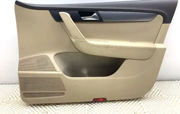 Volkswagen PASSAT B7 Front door card panel trim 