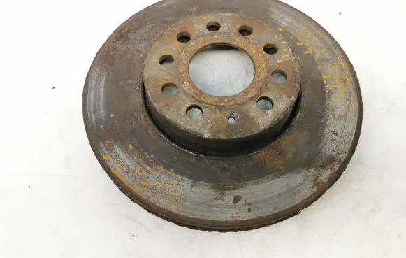 Volkswagen Golf VII Front brake disc