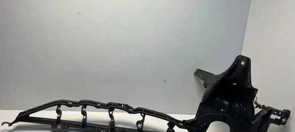 Headlight/headlamp mounting bracket