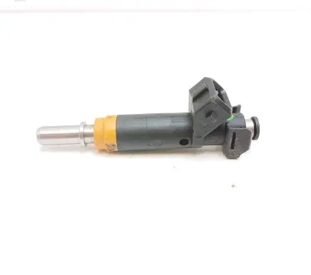 BMW 7 E65 E66 Fuel injector 7506924